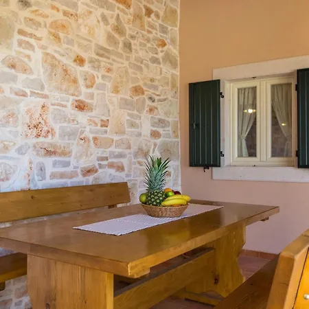 Milka Holiday home Veli Turini
