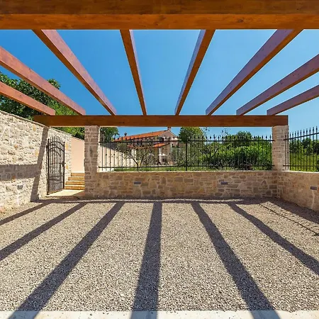 Milka Holiday home Veli Turini