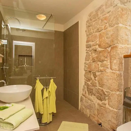 Holiday home Milka Veli Turini
